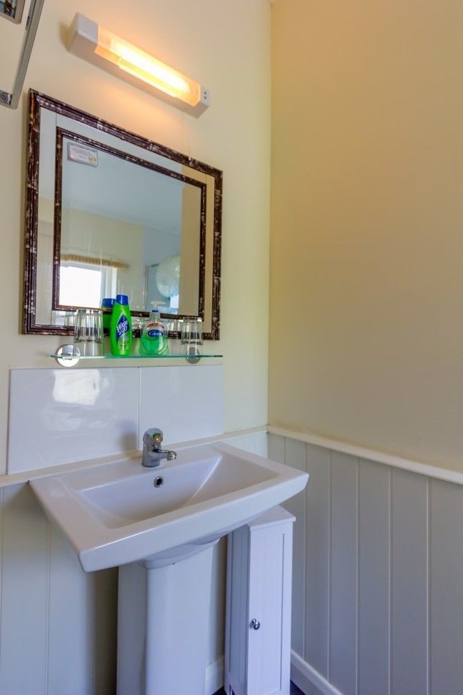 The Highdown Inn Totland  Bagian luar foto
